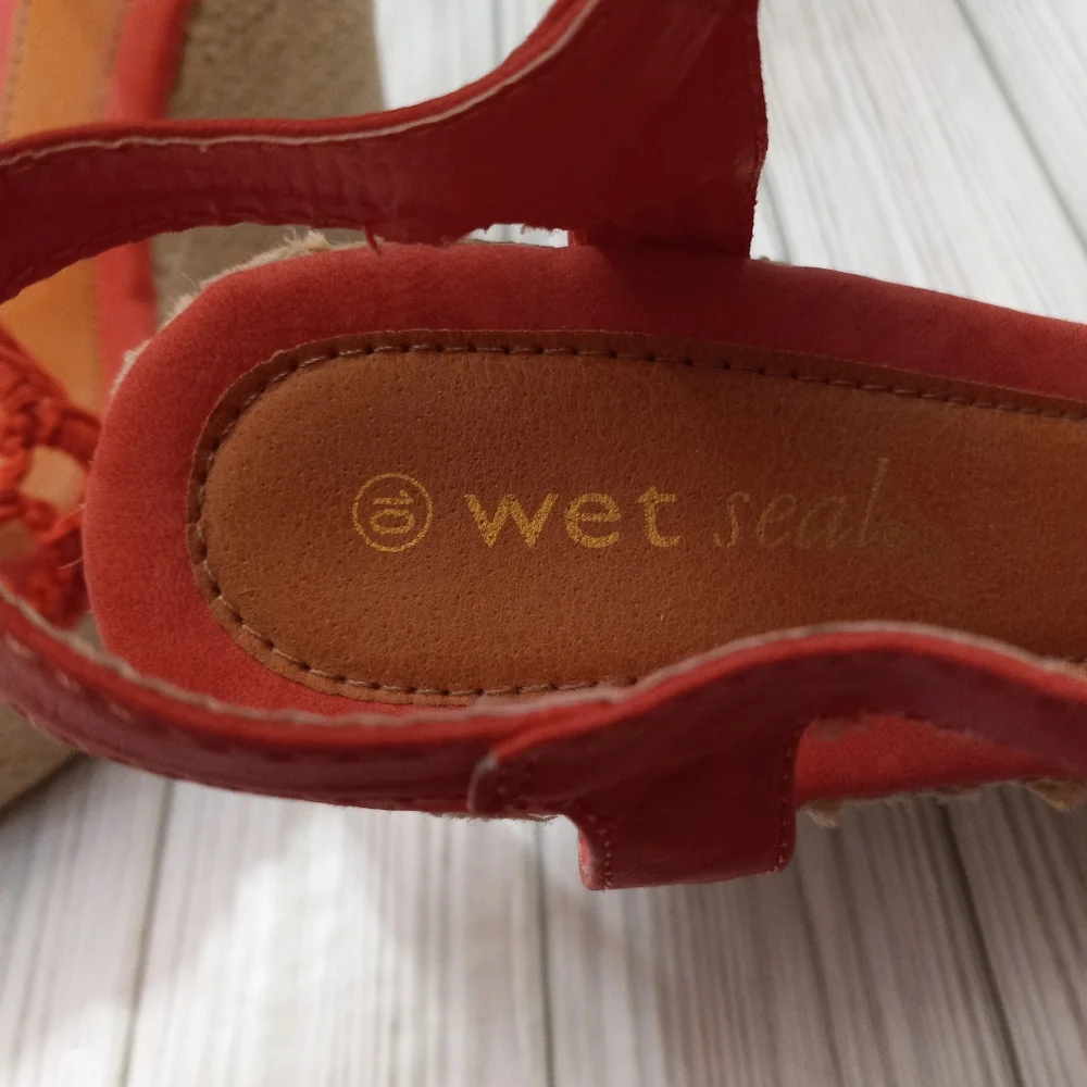 NEW Wet Seal Braided Crochet Espadrille Wedge Platforms